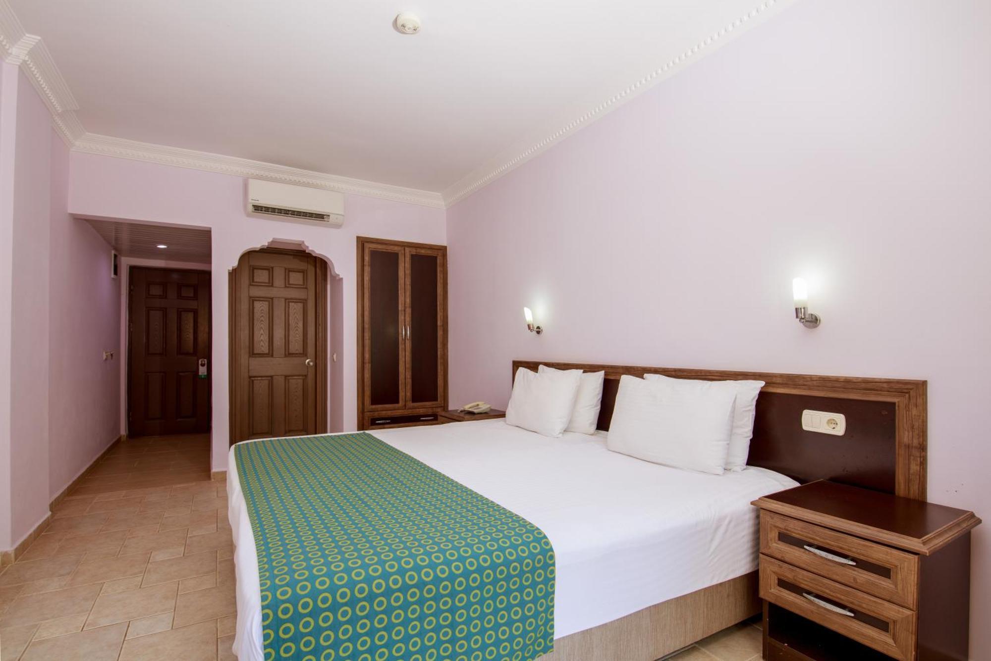 Flamingo Hotel & Spa - Pet Friendly Oludeniz Ngoại thất bức ảnh
